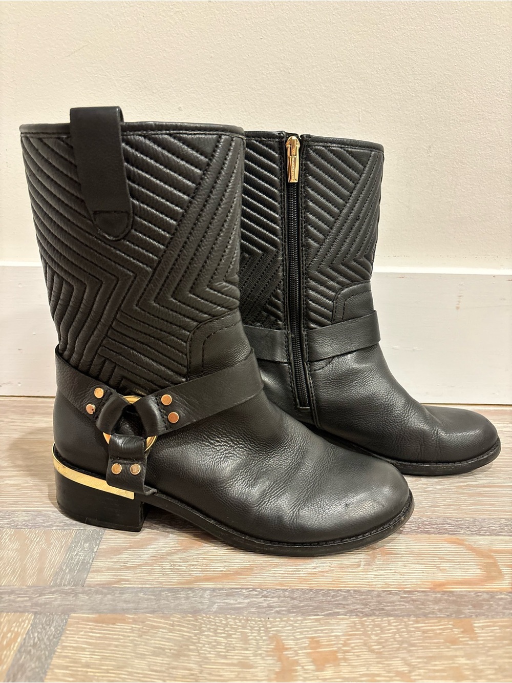 Vince Camuto Women’s Black Leather Mid-Calf Biker Boots Zip Buckle Gold US 8